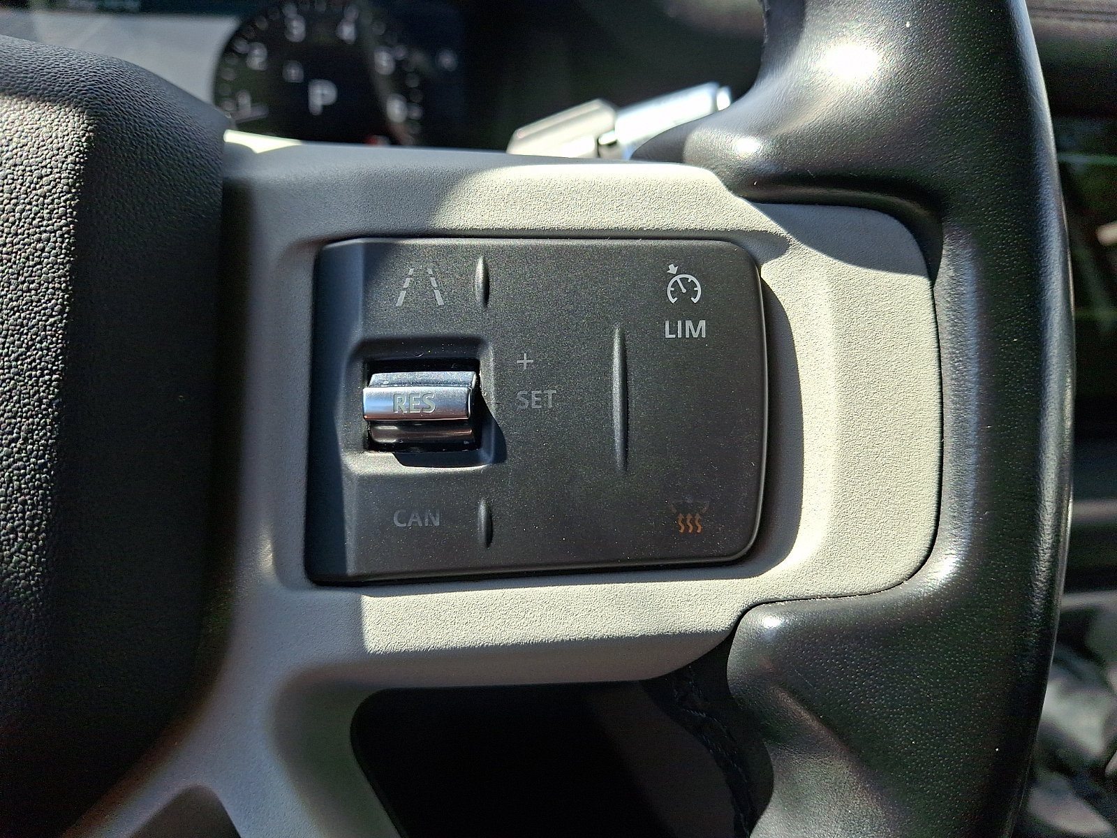 Used 2021 Land Rover Defender 90 First Edition AWD/4WD image 22
