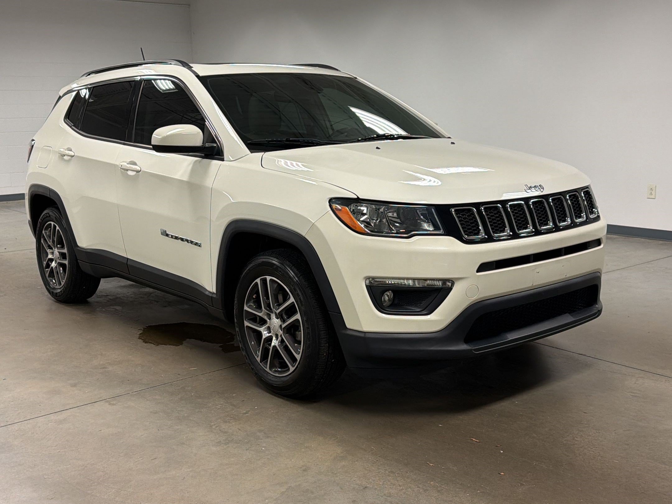Used 2020 Jeep Compass Latitude FWD image 6