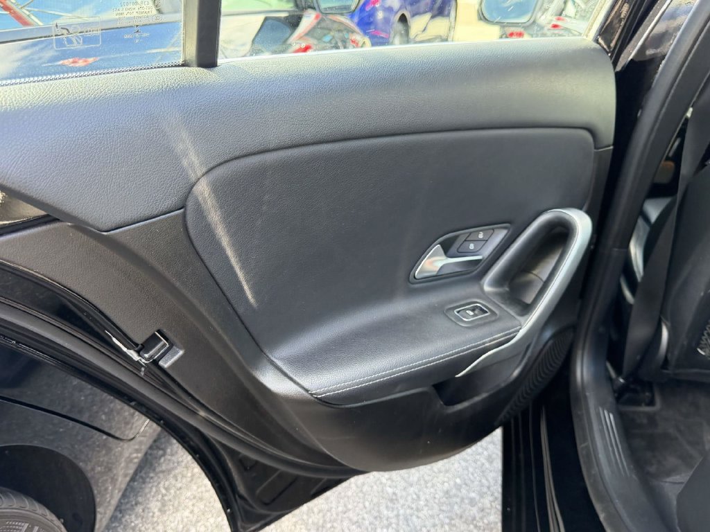 Used 2020 Mercedes-Benz A 220 4MATIC image 12