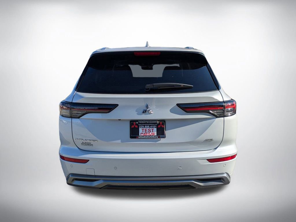 New 2026 Mitsubishi Outlander SEL image 4