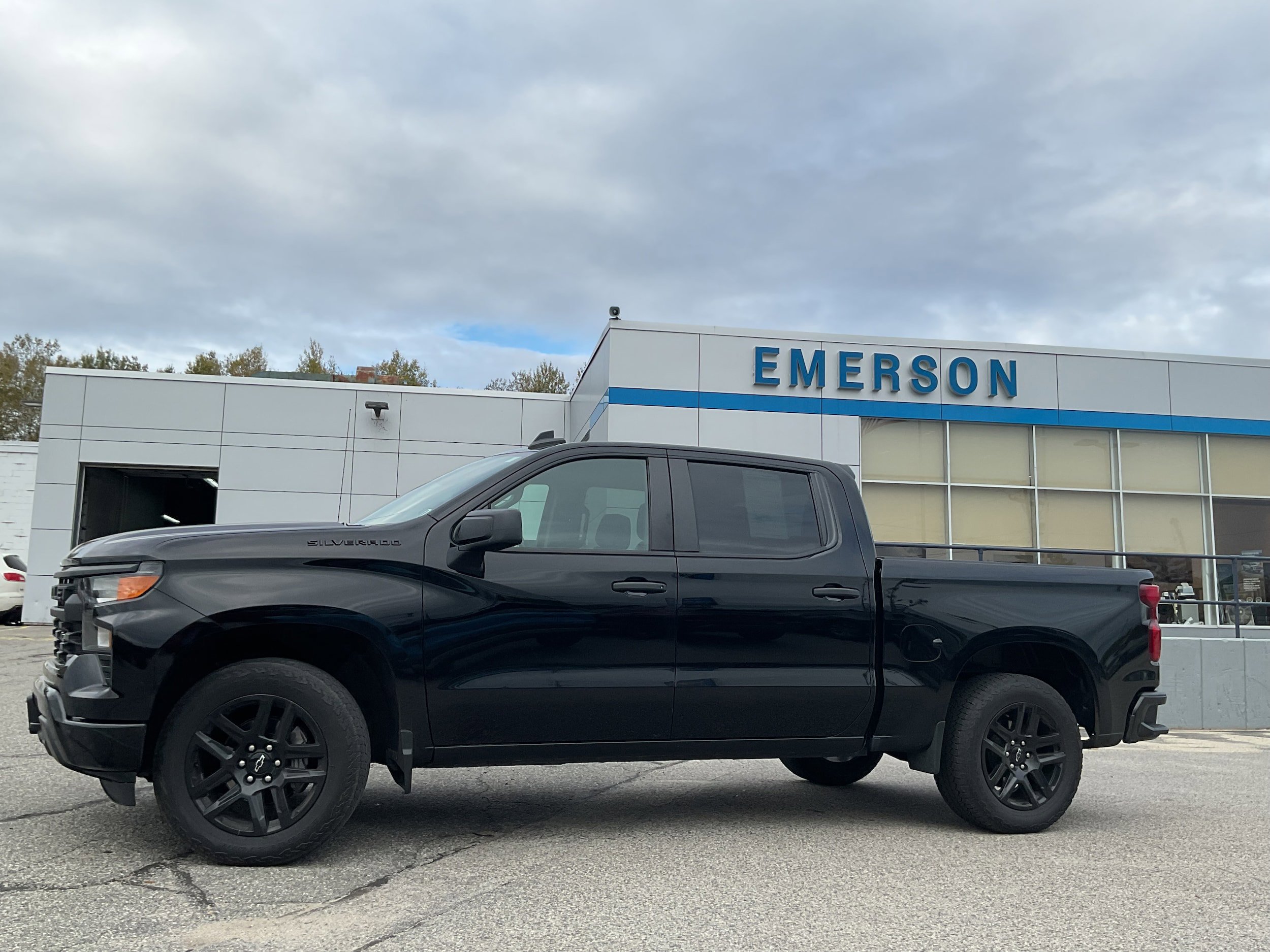 Certified 2023 Chevrolet Silverado 1500 Custom w/ LPO, Dark Essentials Package AWD/4WD image 10