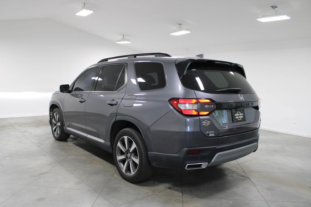 Used 2023 Honda Pilot Elite image 6