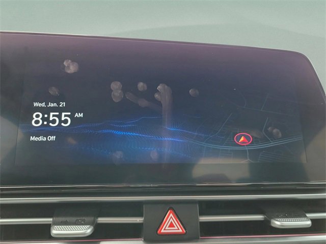 Used 2025 Hyundai Elantra SEL image 18