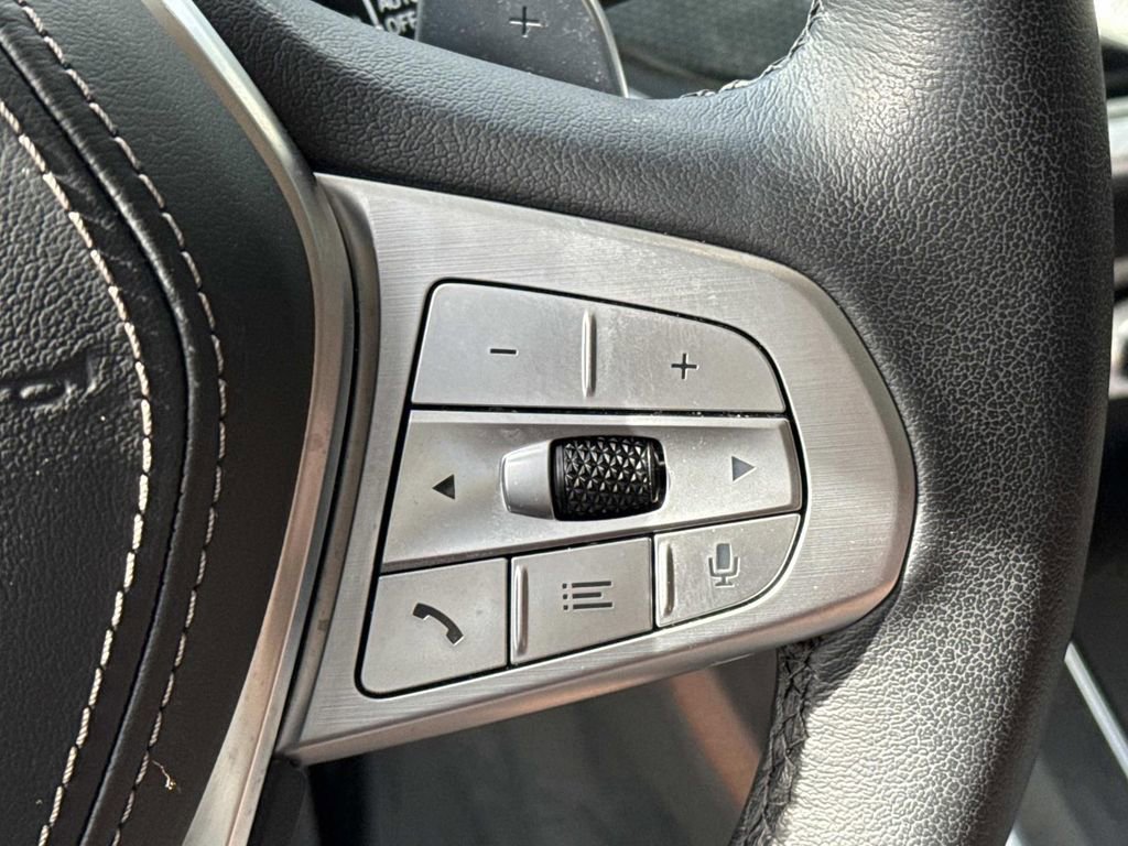 Used 2023 BMW X7 xDrive40i w/ Parking Assistance Package image 26