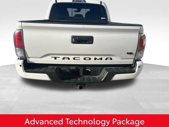 Used 2023 Toyota Tacoma TRD Off-Road w/ Technology Package image 4