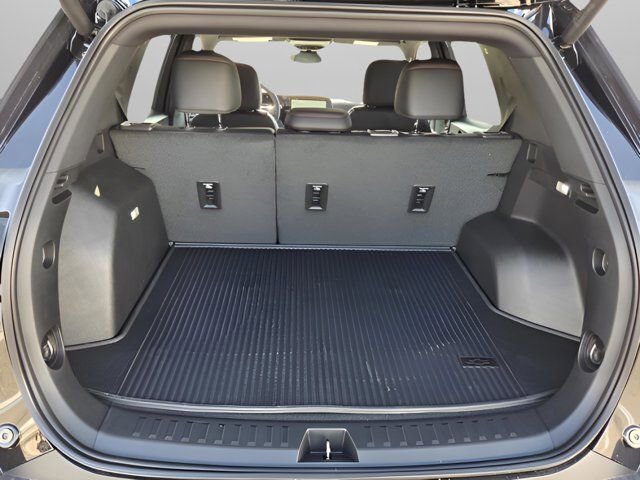 New 2026 Chevrolet Equinox RS w/ LPO, Floor Liner Package FWD image 31