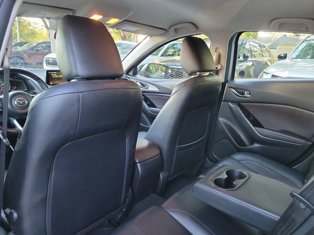 Used 2017 MAZDA MAZDA3 Touring image 11
