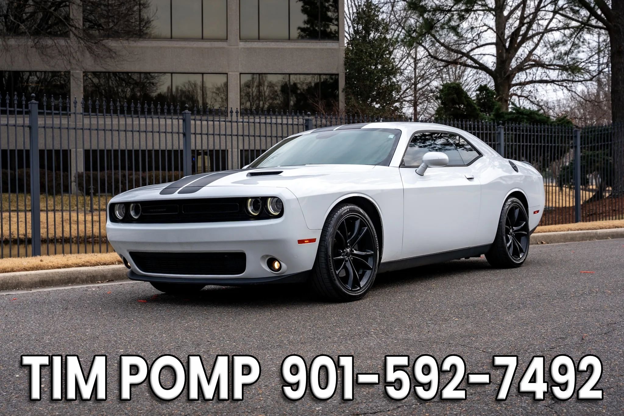 Used 2016 Dodge Challenger SXT w/ Blacktop Package image 1
