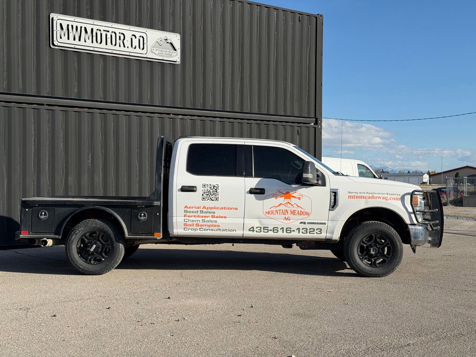 Used 2021 Ford F250 XLT w/ FX4 Off-Road Package AWD/4WD image 3