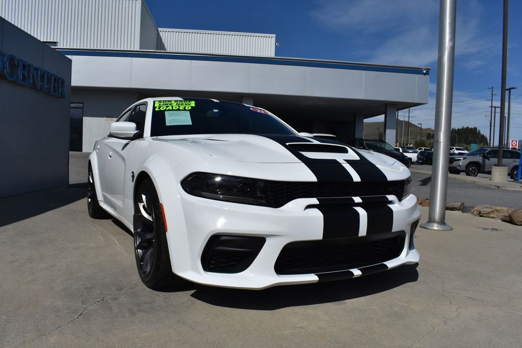 Used 2022 Dodge Charger SRT Hellcat w/ Harman/Kardon Audio Group RWD image 11