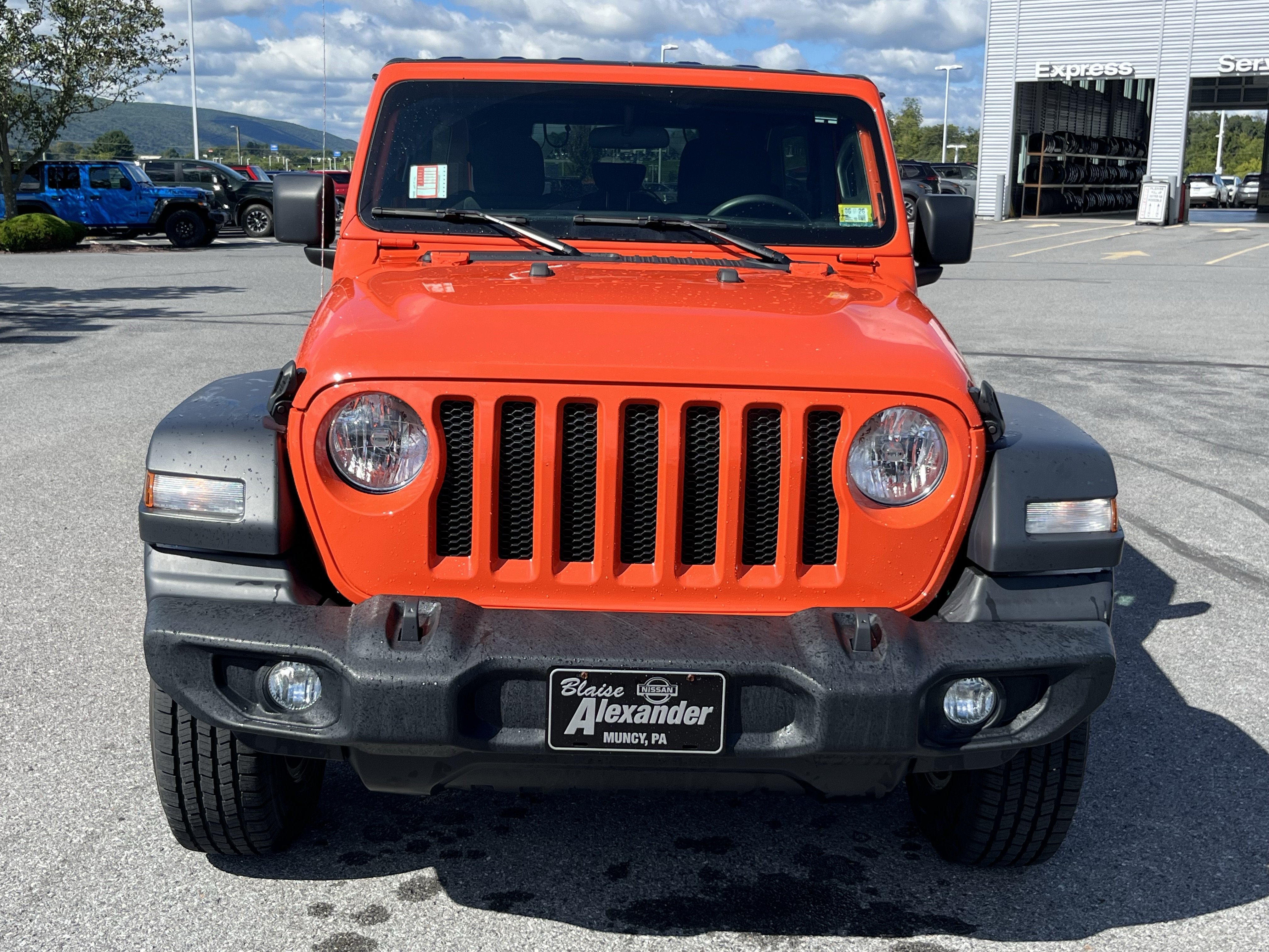 Used 2023 Jeep Wrangler Unlimited Sport AWD/4WD image 16