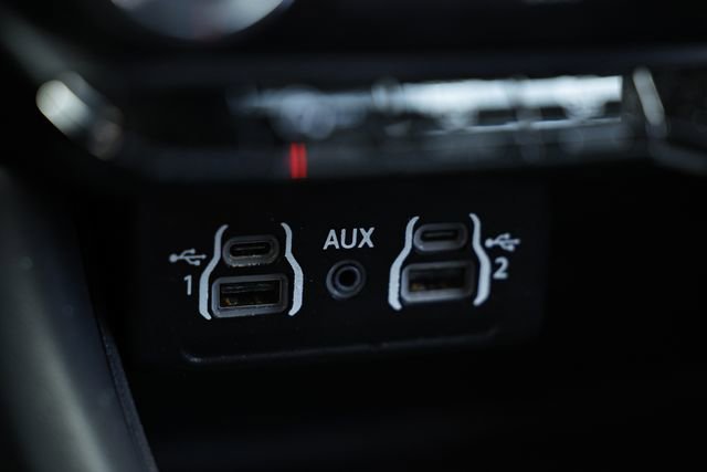 Used 2024 Dodge Durango GT image 38