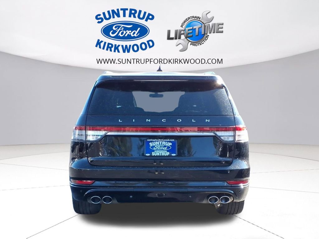 Used 2023 Lincoln Aviator Reserve w/ Equipment Group 201A image 32