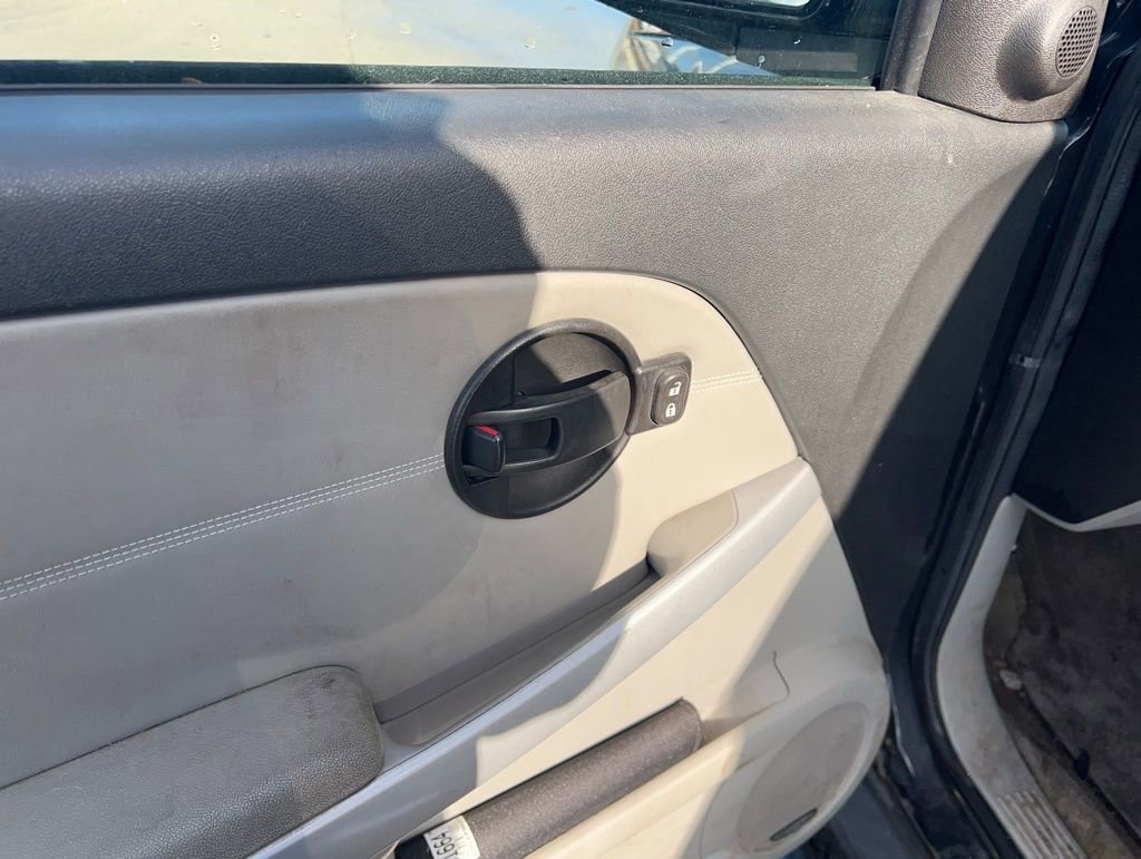 Used 2008 Chevrolet Equinox LTZ w/ Chrome Plus Package image 6