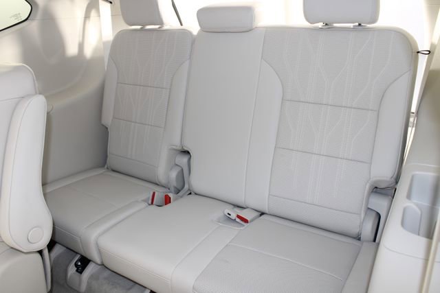 New 2026 Buick Enclave Avenir image 22