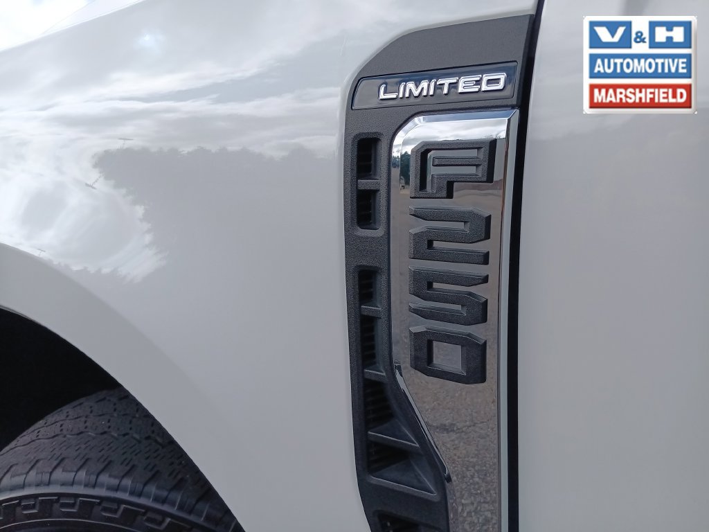 Used 2023 Ford F250 Limited AWD/4WD image 30