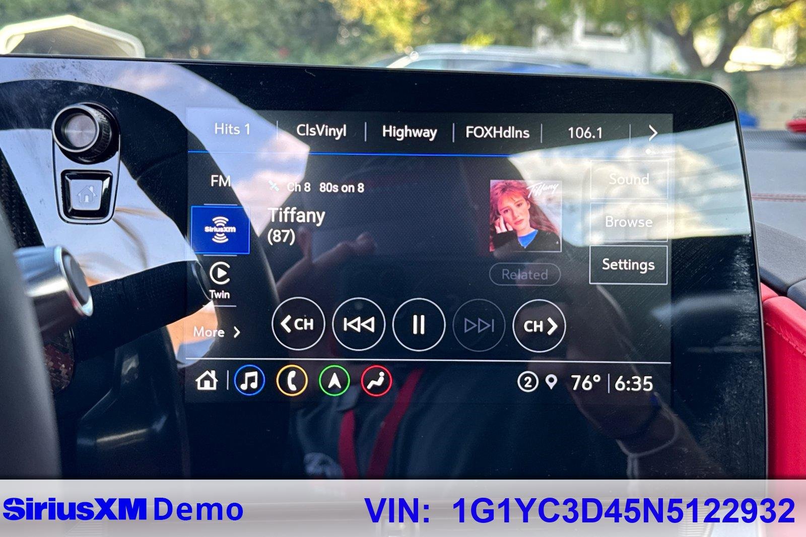 Used 2022 Chevrolet Corvette Stingray Premium Conv w/ Z51 Performance Package image 25