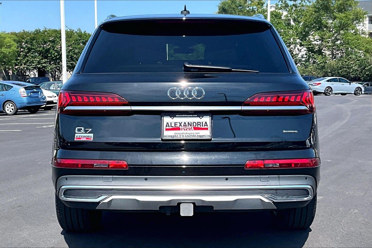 Used 2023 Audi Q7 2.0T Premium w/ Convenience Package AWD/4WD image 4