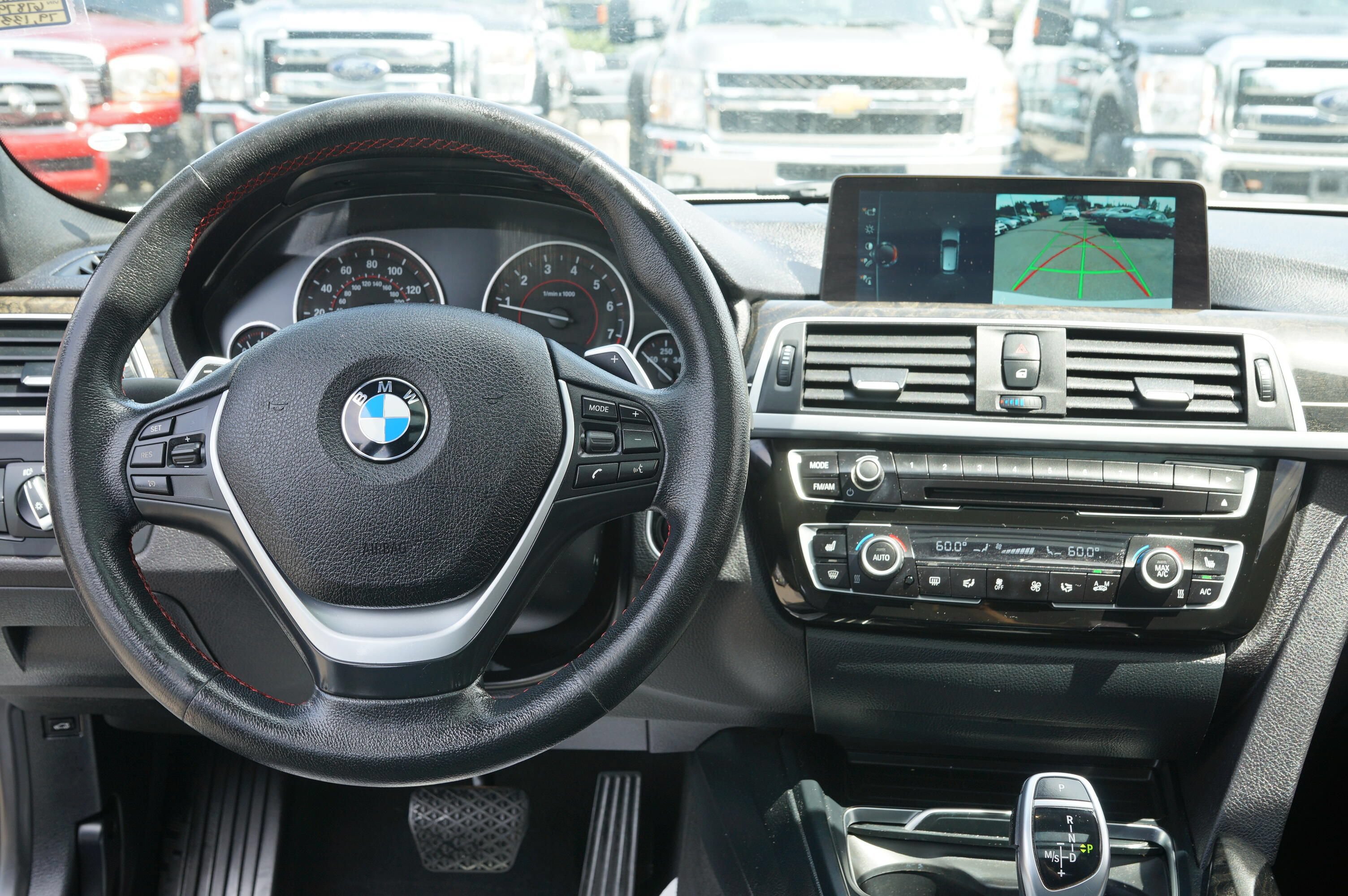 Used 2017 BMW 330i xDrive Wagon AWD/4WD image 18
