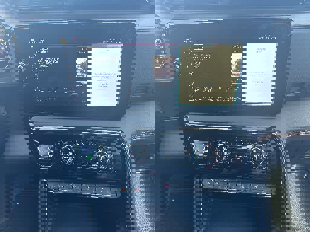 New 2024 GMC Sierra 1500 AT4 w/ Technology Package image 30