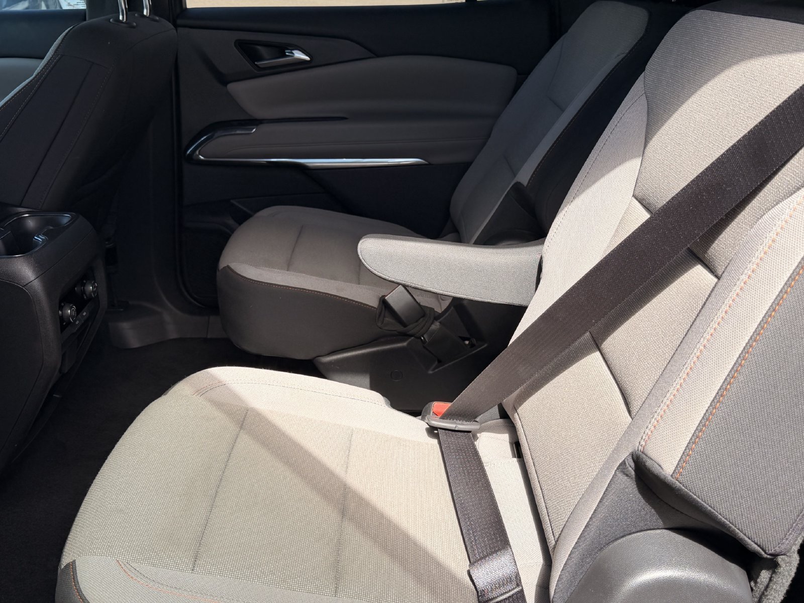 Used 2026 Chevrolet Traverse LT w/ Driver Confidence Package FWD image 18