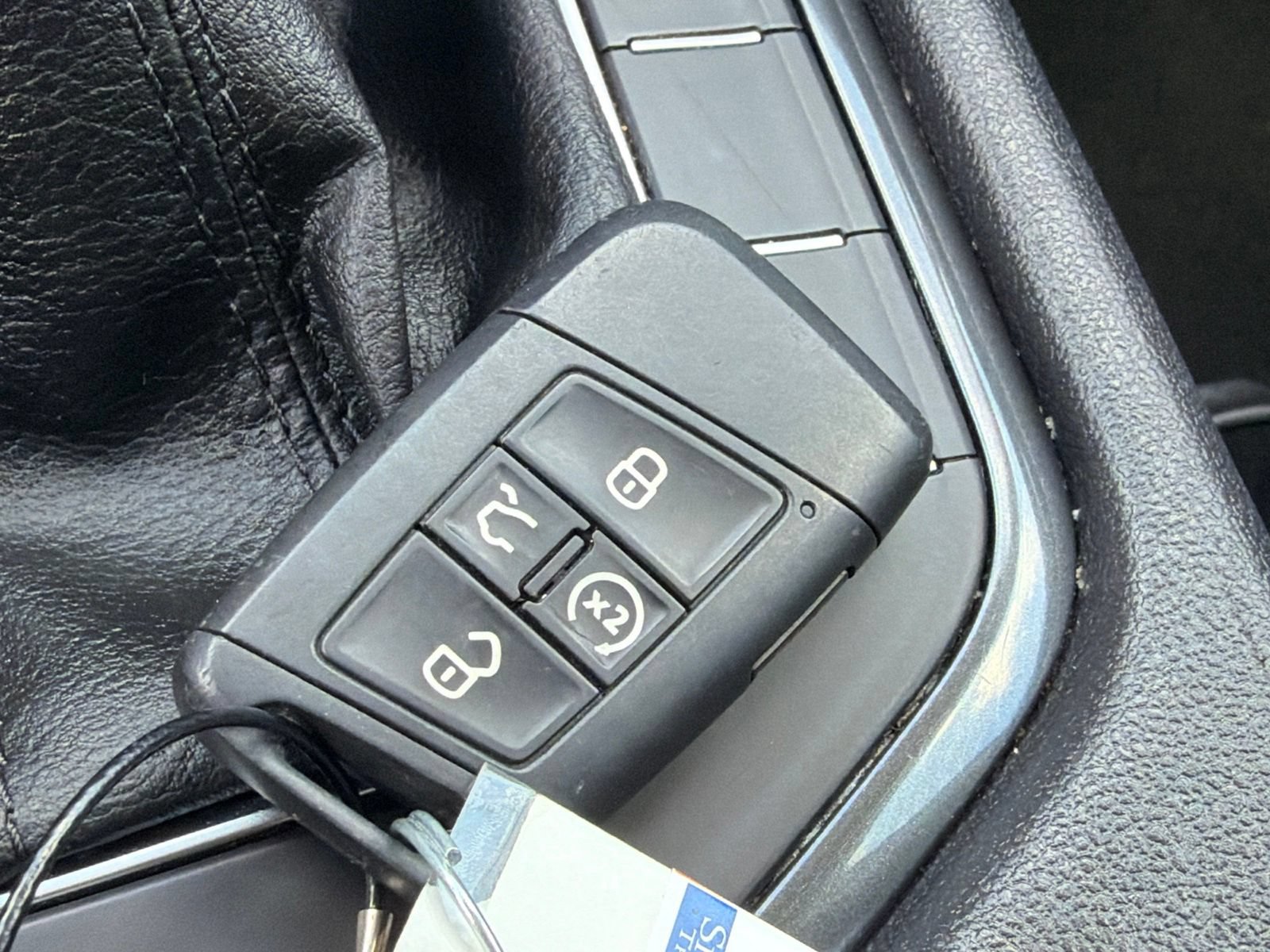 Used 2024 Volkswagen Tiguan SE FWD image 27