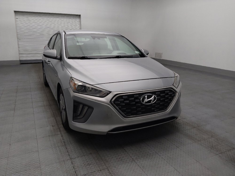 Used 2020 Hyundai Ioniq SE FWD image 14