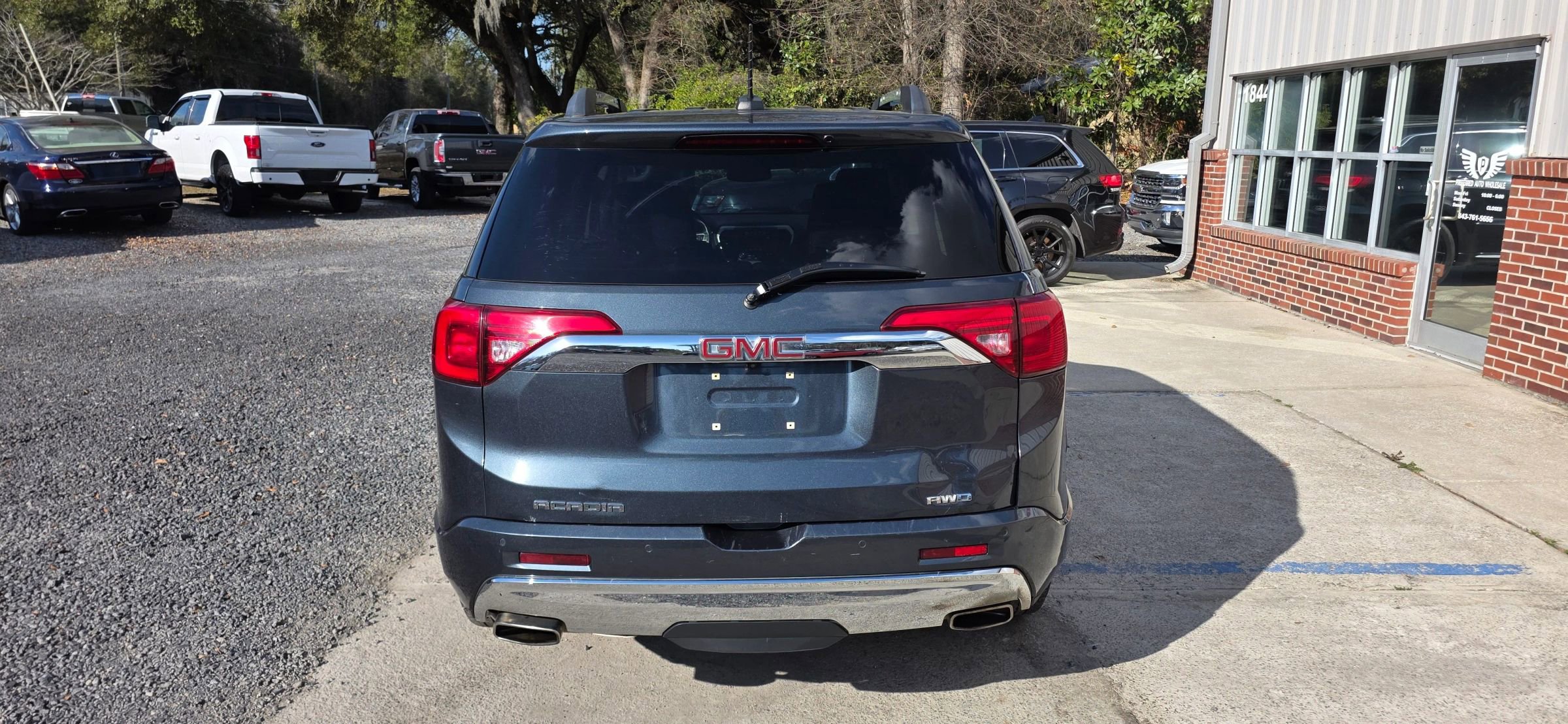 Used 2019 GMC Acadia Denali image 7