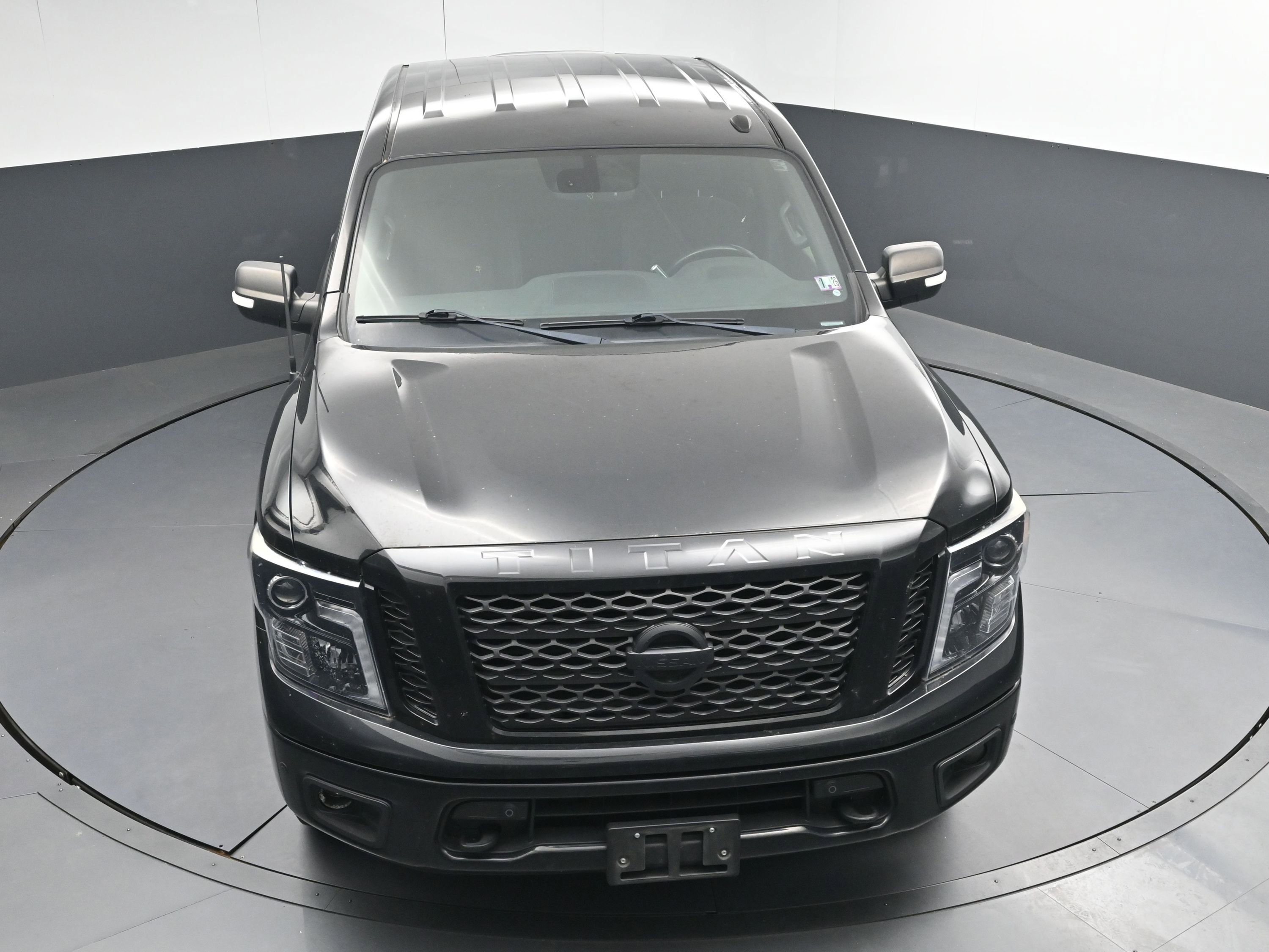 Used 2019 Nissan Titan SV w/ SV Convenience Package image 30