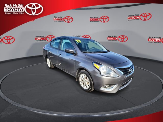 Used 2019 Nissan Versa SV w/ SV Special Edition Package FWD image 2