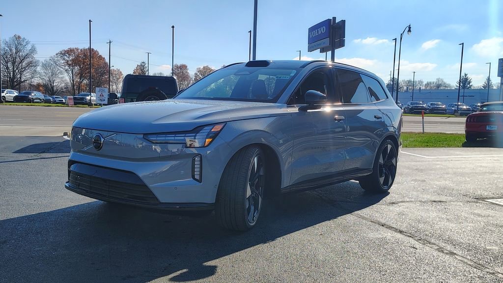 New 2025 Volvo EX90 Ultra image 6