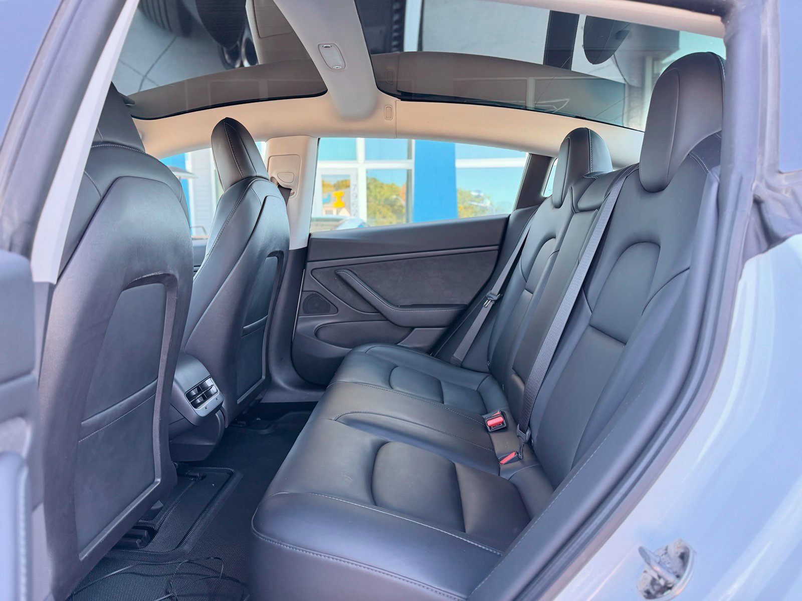Used 2020 Tesla Model 3 Long Range AWD/4WD image 16