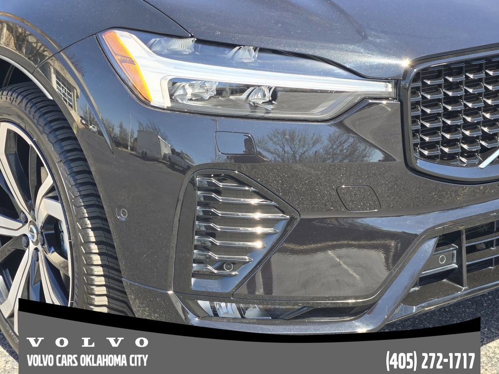 Certified 2024 Volvo XC60 B5 Ultimate w/ Protection Package Premier image 7