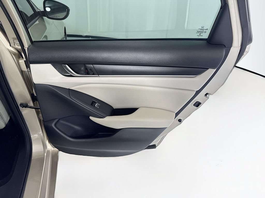 Certified 2019 Honda Accord LX image 27