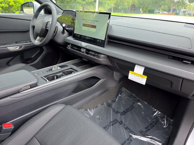 New 2026 Lexus ES 350e w/ Convenience Package FWD image 9