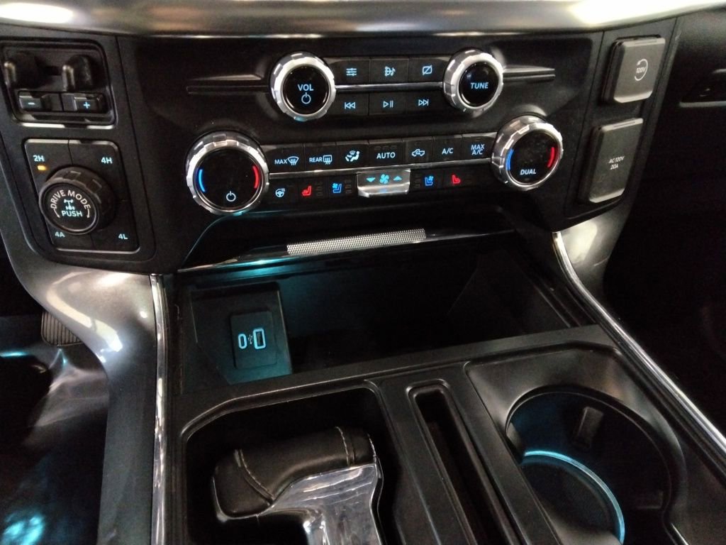 Used 2021 Ford F150 Lariat w/ Equipment Group 502A High image 20