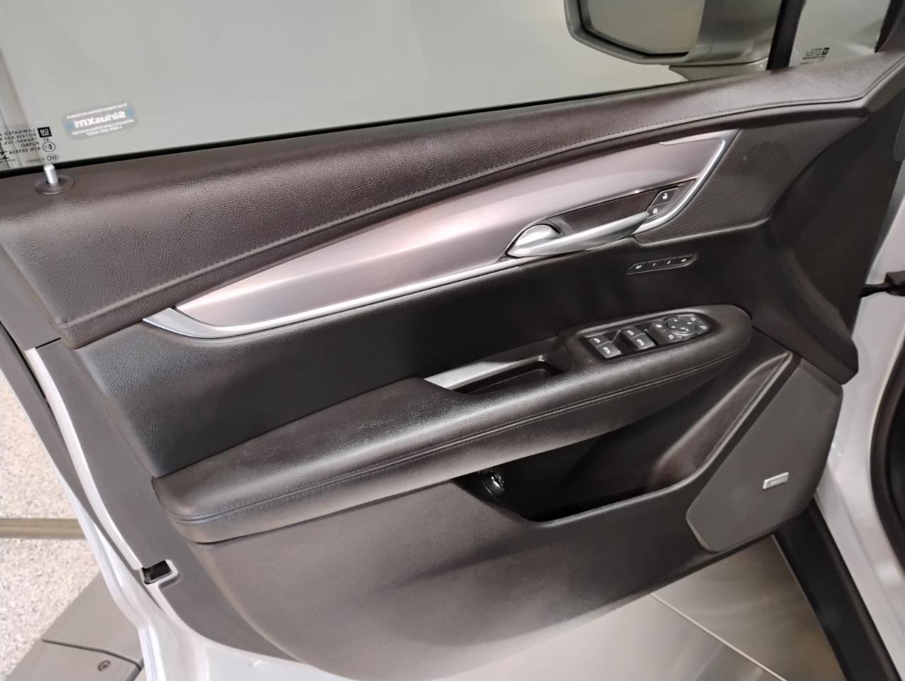 Used 2018 Cadillac XT5 Luxury w/ Driver Awareness Package image 76