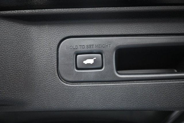 Certified 2025 Honda Pilot TrailSport image 31