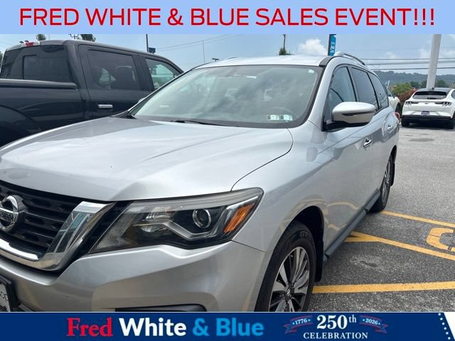 Used 2017 Nissan Pathfinder SV w/ Trailer Tow Package AWD/4WD image 15
