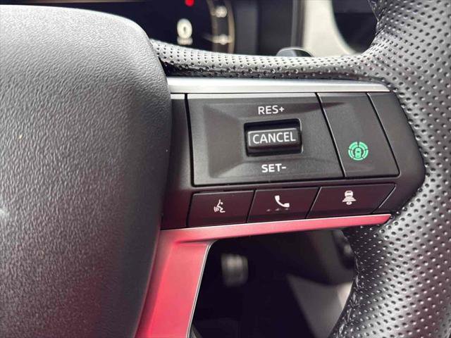 Used 2025 Mitsubishi Outlander SEL image 26