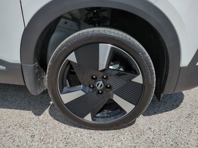 New 2026 Nissan Kicks SR image 11