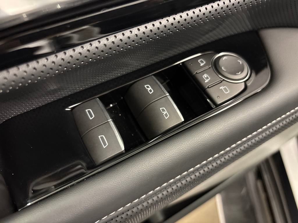 New 2025 GMC Sierra EV Denali image 23