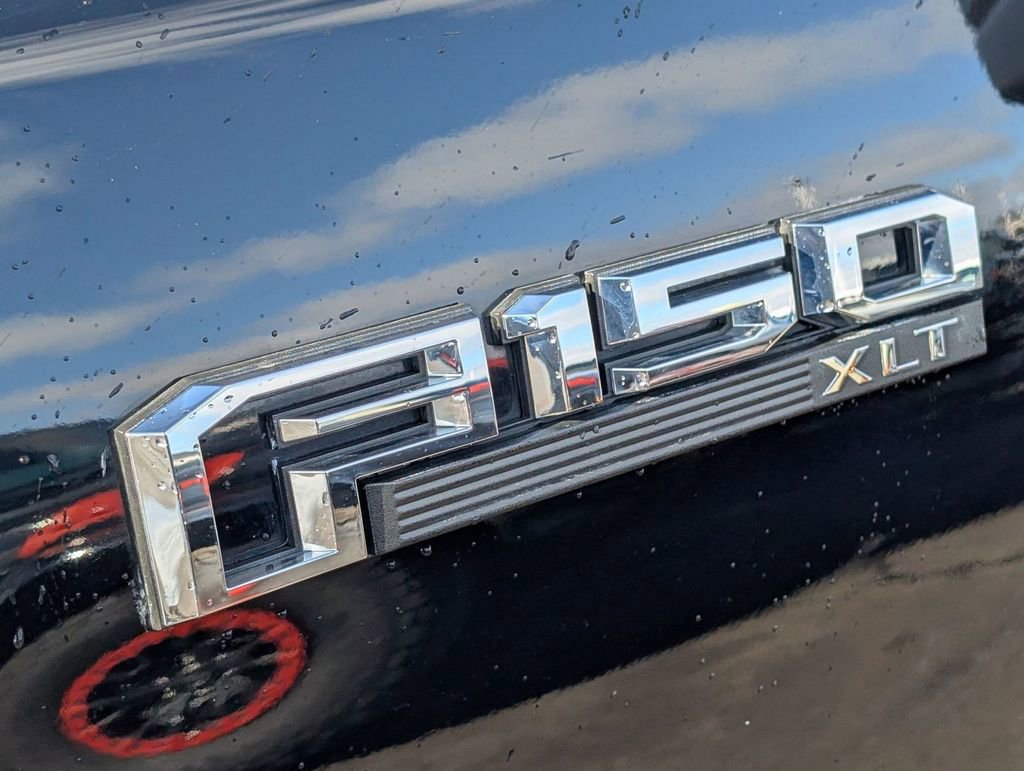 Used 2018 Ford F150 XLT w/ Equipment Group 302A Luxury image 12