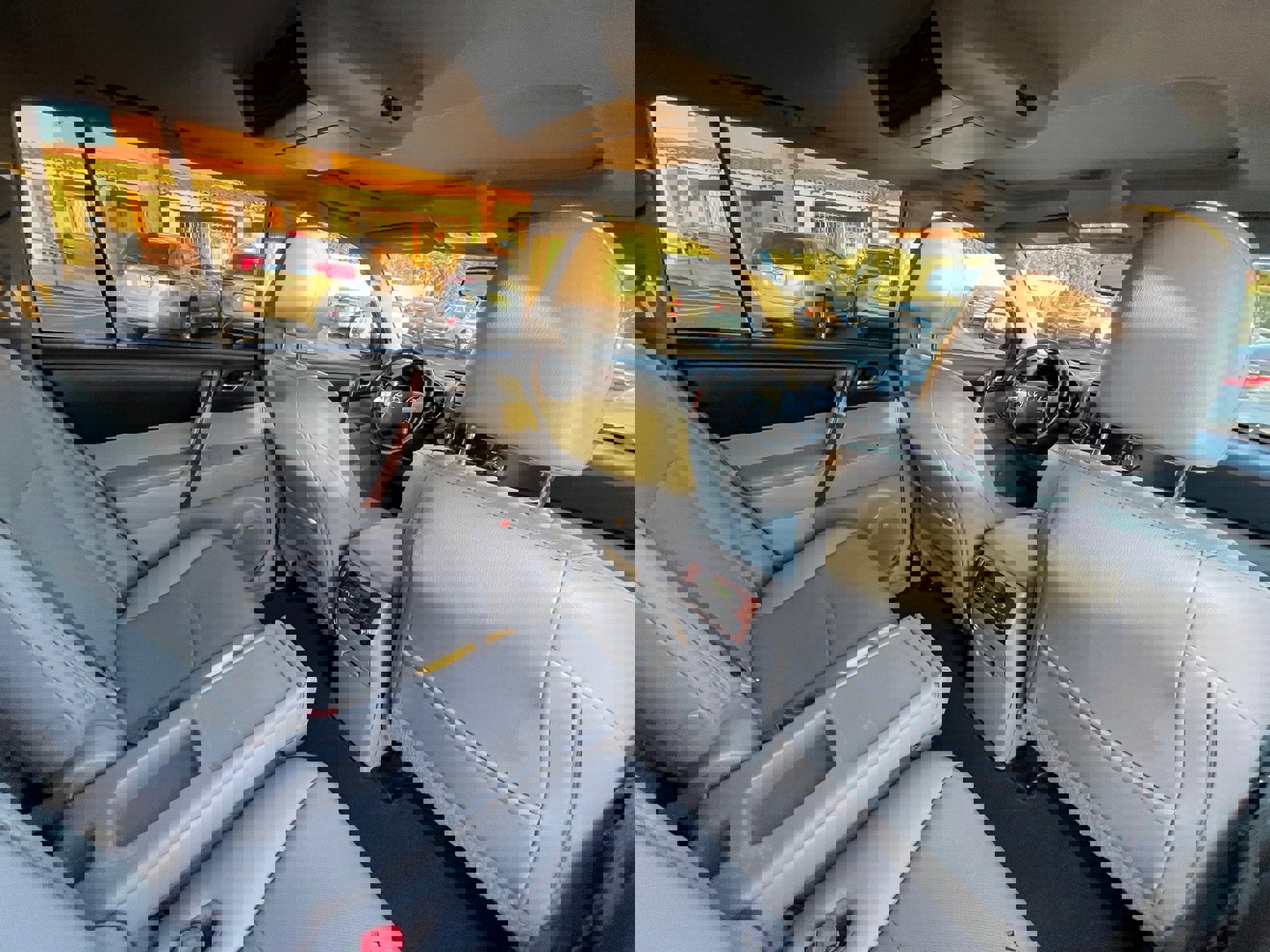 Used 2012 Toyota Highlander Limited image 28