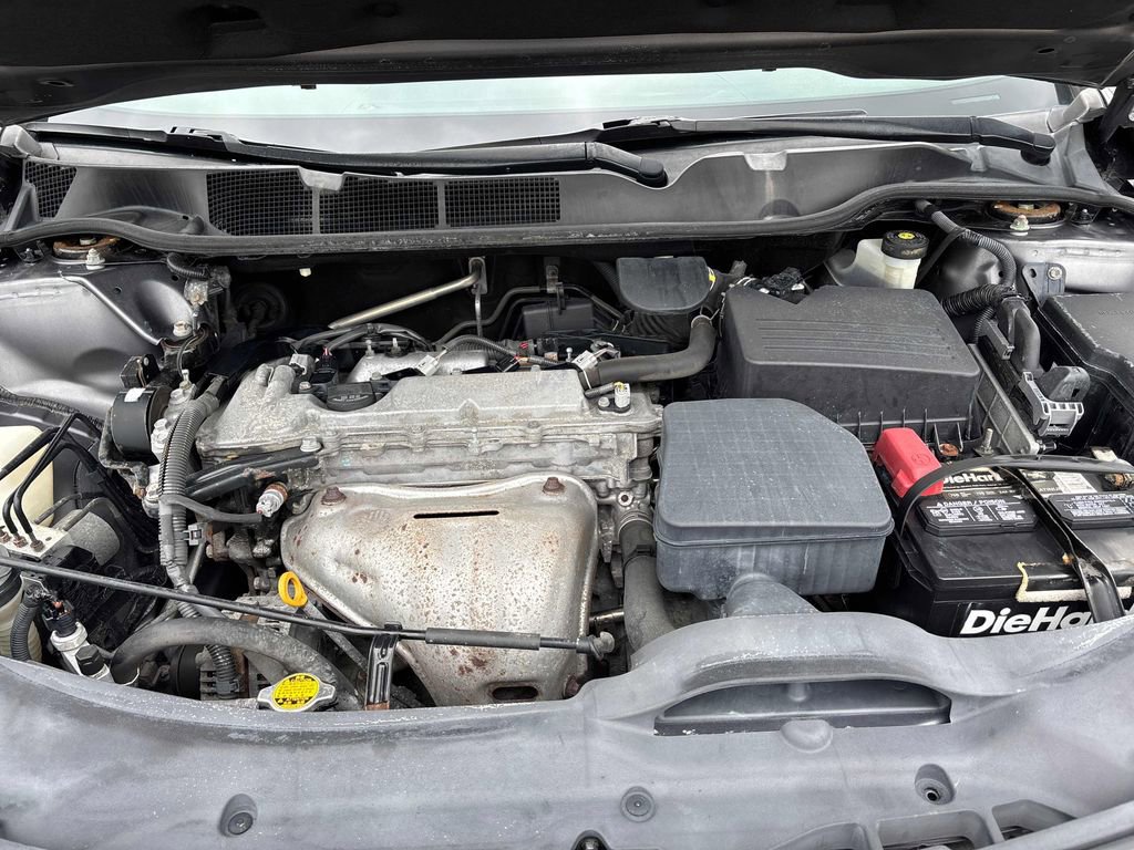 Used 2012 Toyota Venza XLE AWD/4WD image 32