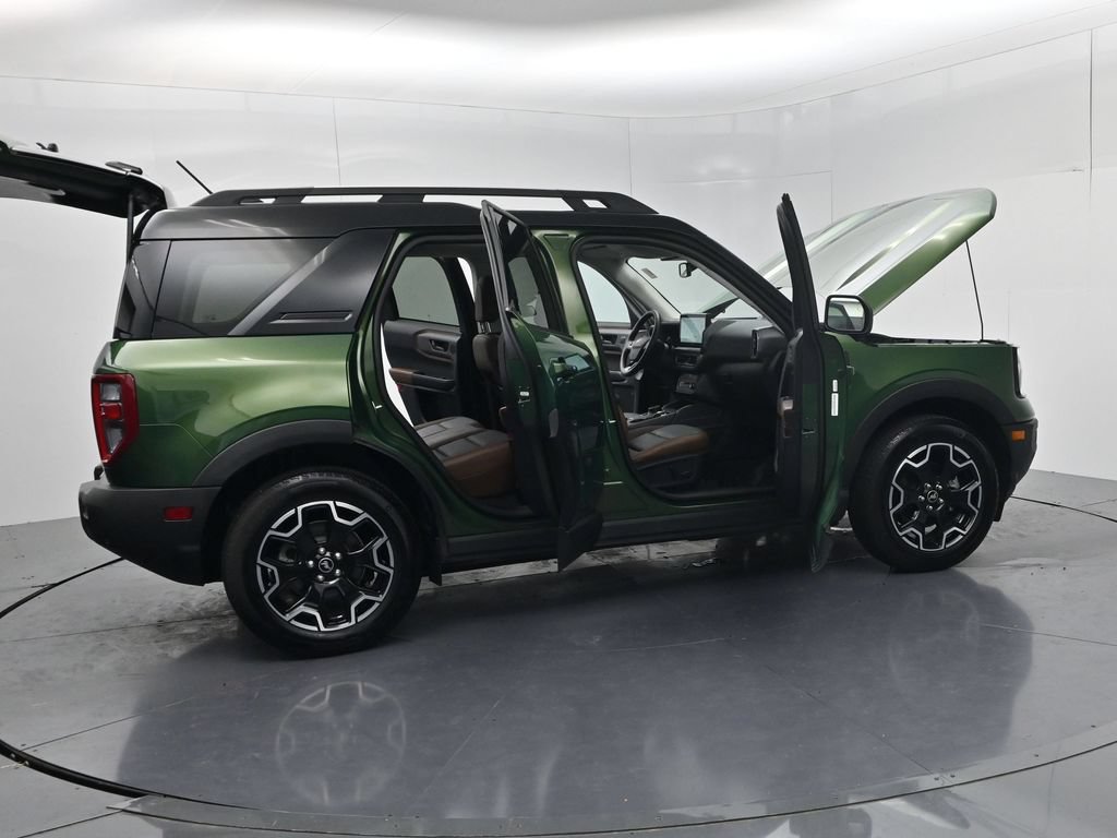 Used 2025 Ford Bronco Sport Outer Banks w/ Outer Banks Tech Package+ AWD/4WD image 59