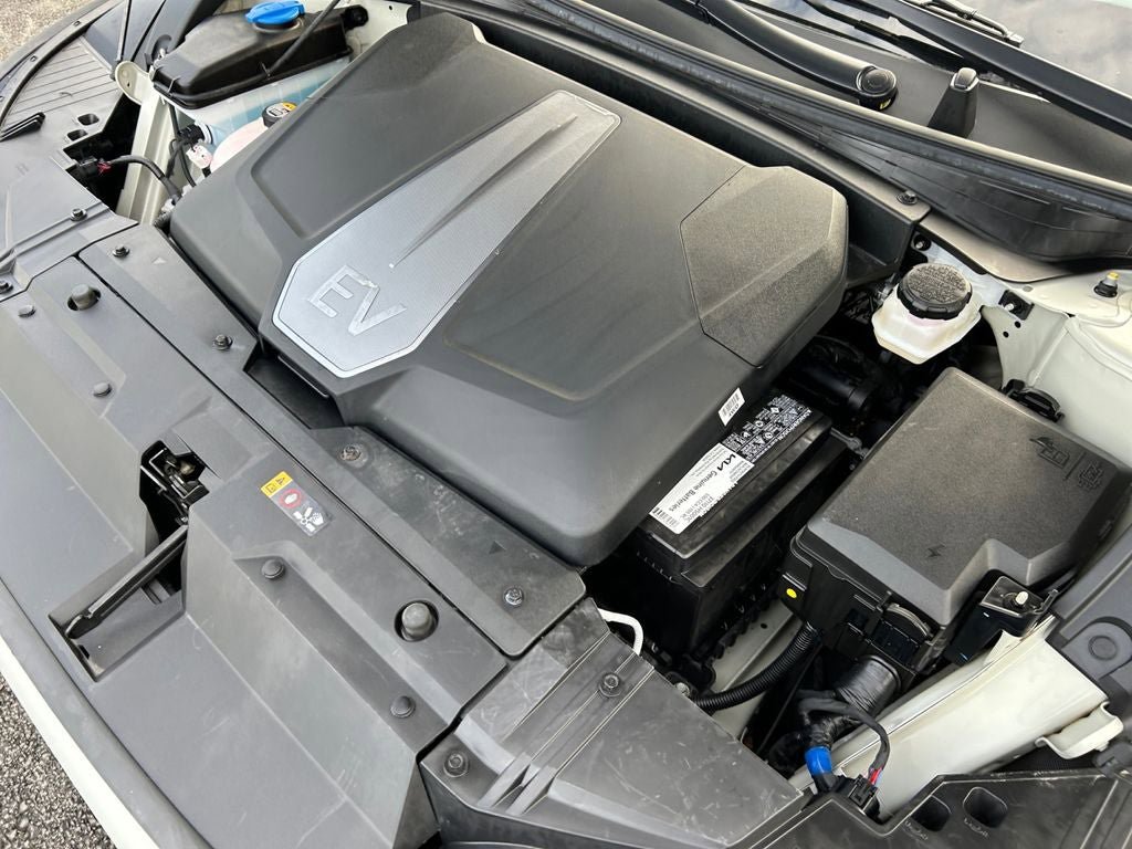 Used 2023 Kia EV6 Wind w/ Wind Technology Package AWD/4WD image 30