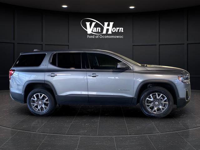 Used 2023 GMC Acadia SLE image 2