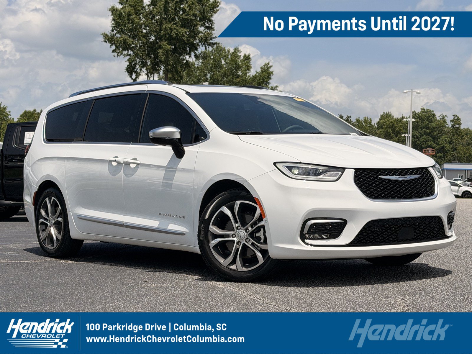 Used 2026 Chrysler Pacifica Pinnacle FWD image 1