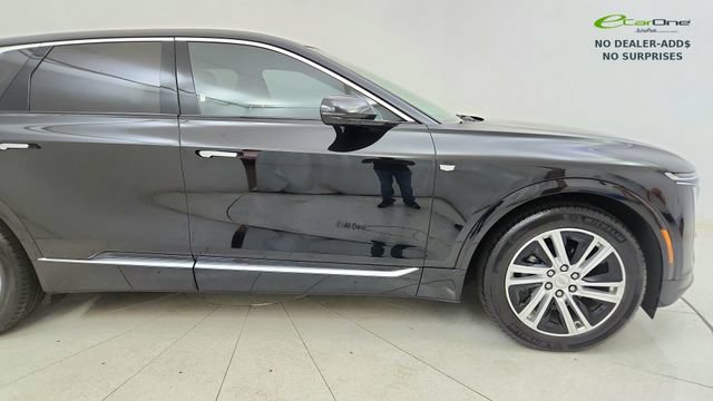 Used 2024 Cadillac Lyriq Tech RWD image 8